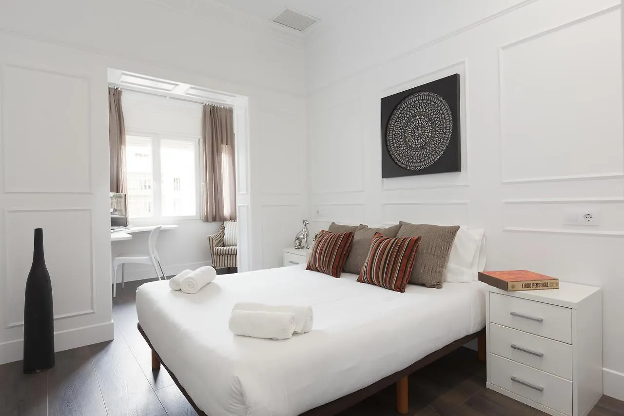 Enjoybcn Coliseum Apartments バルセロナ 0*,