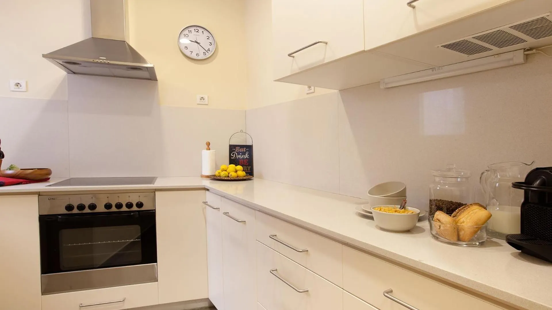 Enjoybcn Coliseum Apartments Barcelona